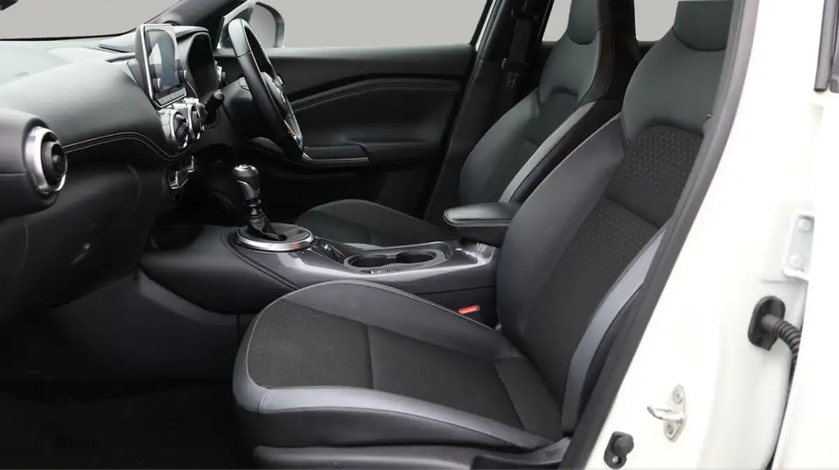 2023-nissan-juke-10-dig-t-n-connecta-big-13