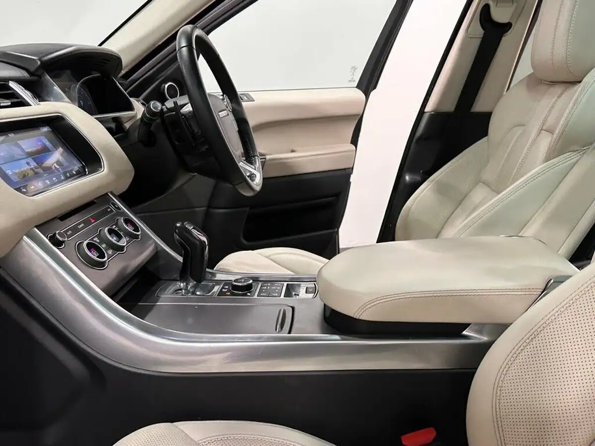2017-land-rover-range-rover-sport-20sd4-hse-241ps-big-33