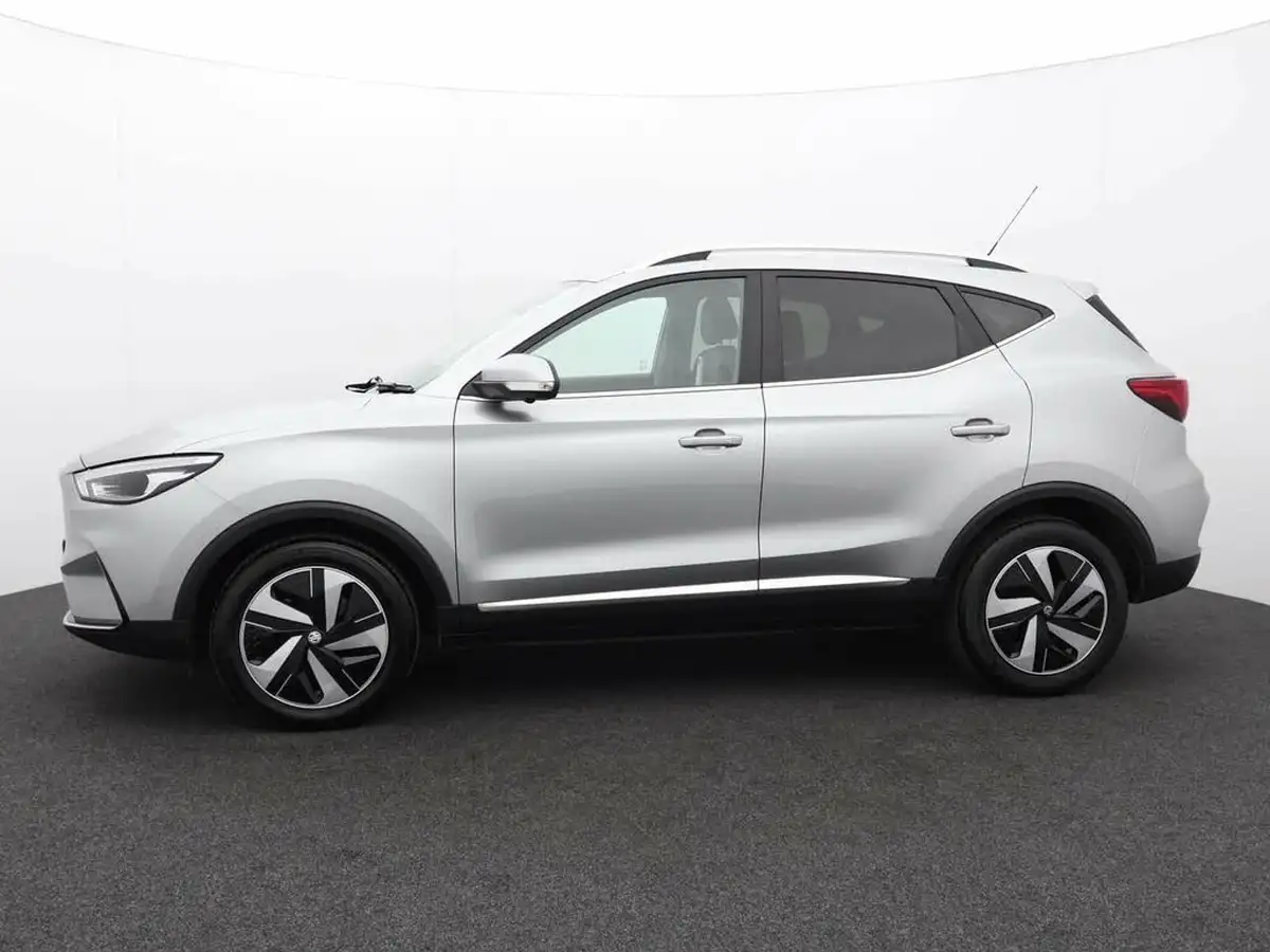 2023-mg-zs-suv-e-trophy-connect-ev-156ps-long-range-big-4