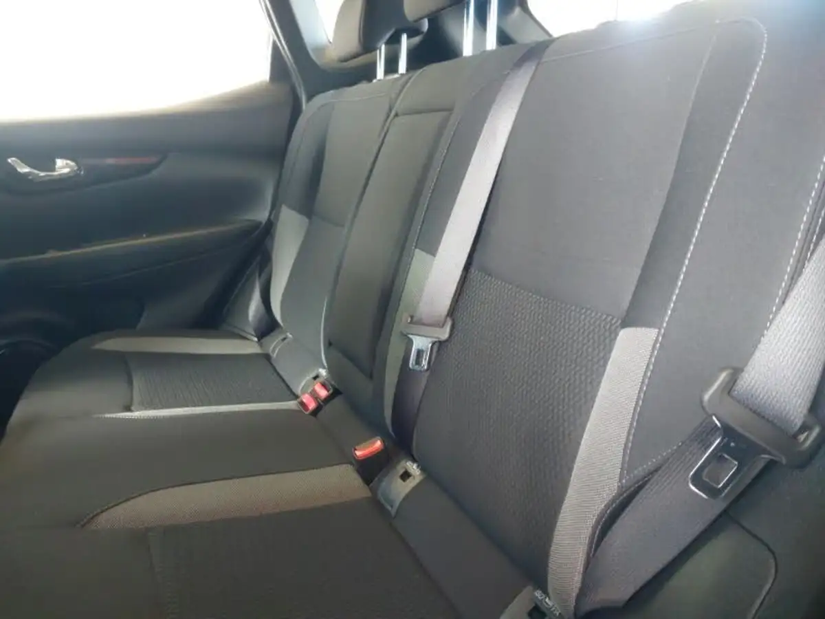 2019-nissan-qashqai-13-dig-t-acenta-premium-140ps-big-5