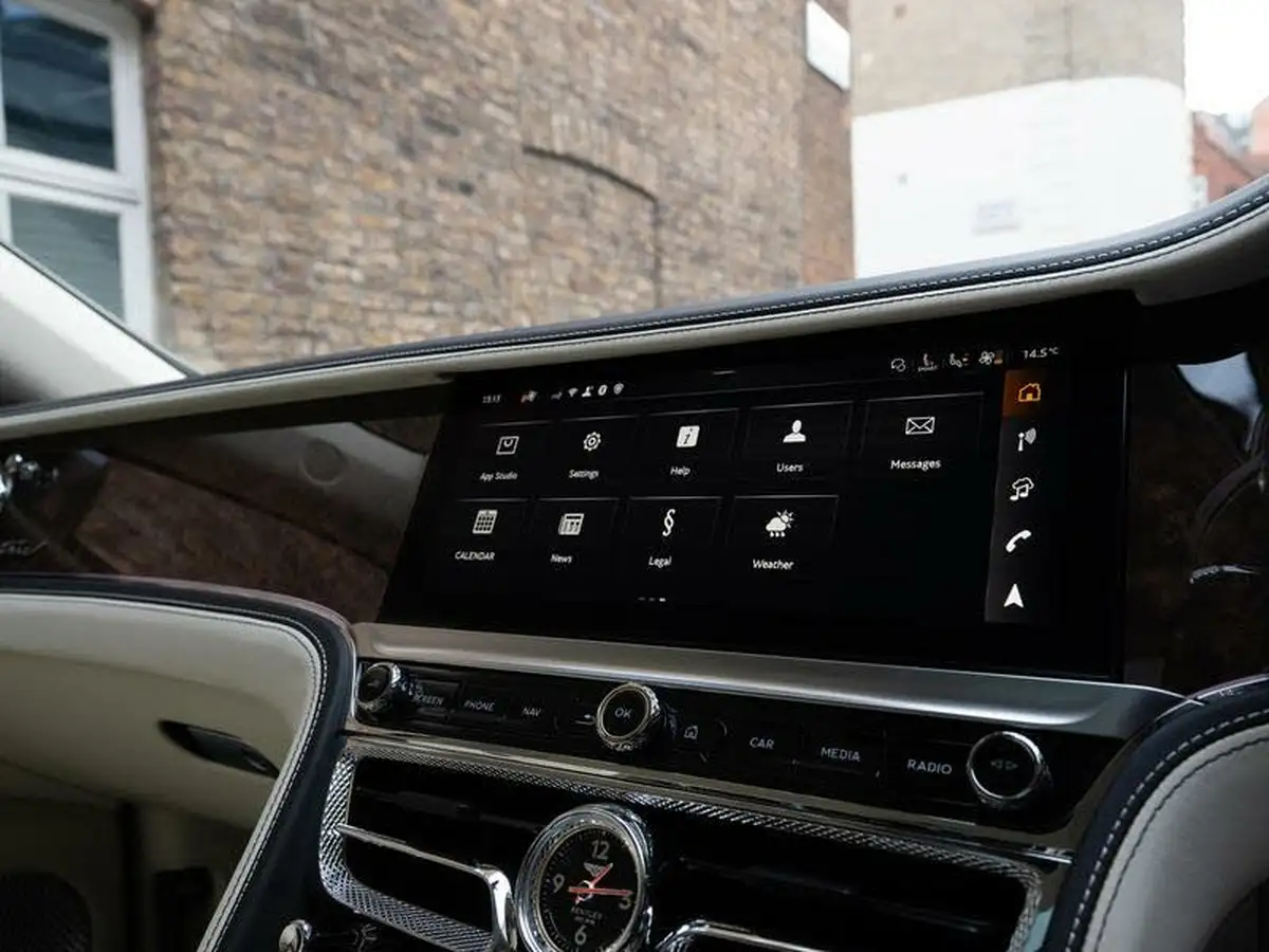 2024-bentley-flying-spur-big-41