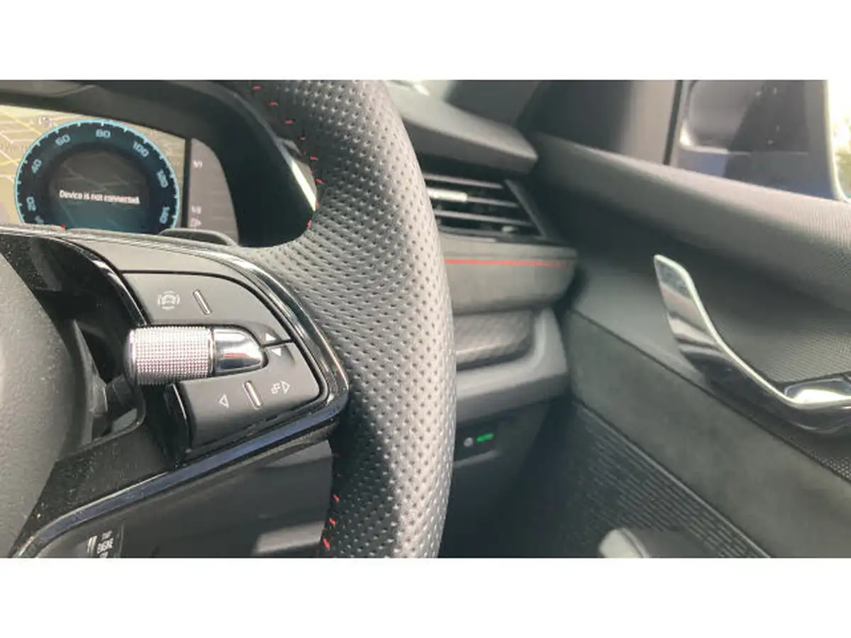 2024-skoda-octavia-20-tsi-vrs-245ps-hatchback-dsg-big-23