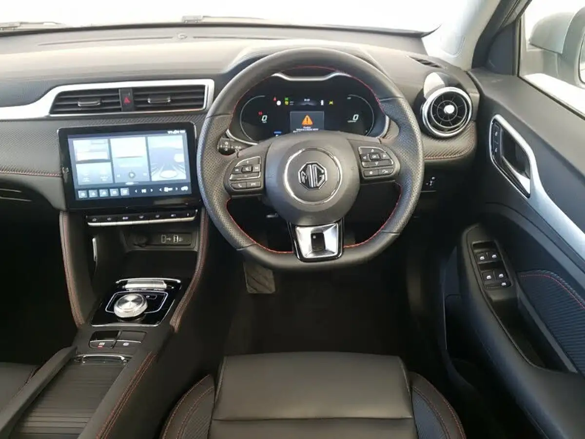 2025-mg-zs-suv-e-trophy-connect-ev-176ps-big-6