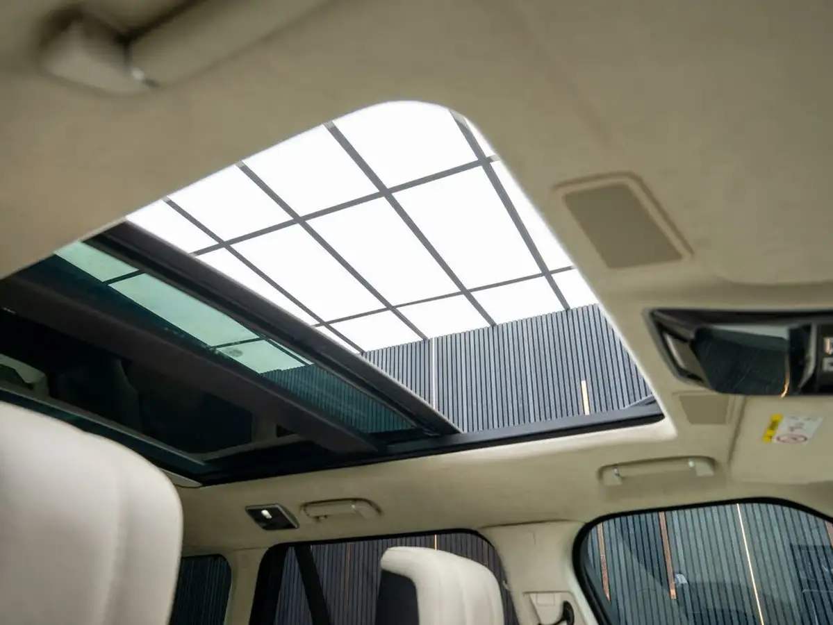 2021-land-rover-range-rover-30-d300-westminster-big-3