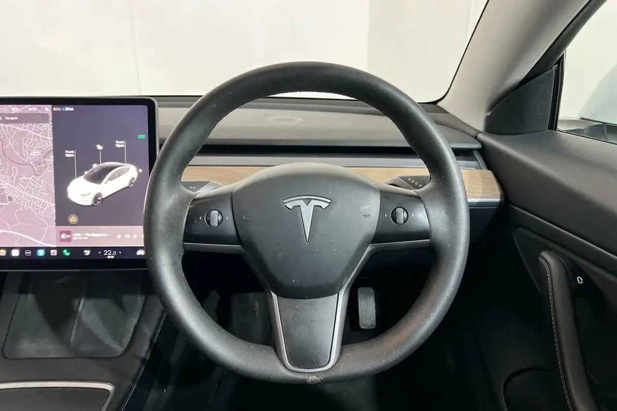 2020-tesla-model-3-e-standard-plus-big-14