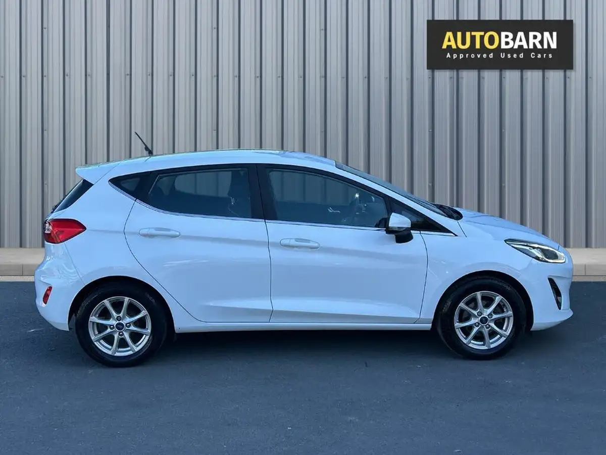 2017-ford-fiesta-11-ti-vct-zetec-5d-big-4