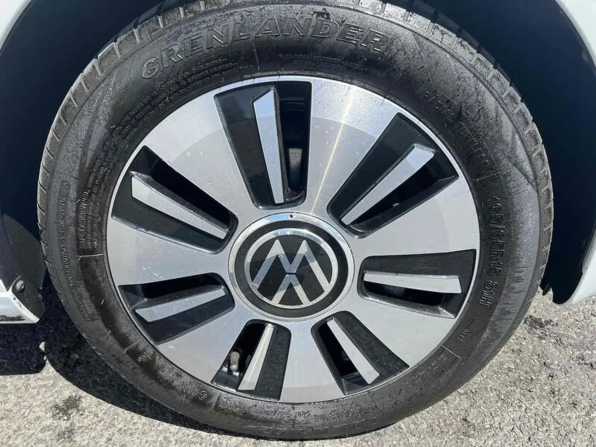 2022-volkswagen-up-e-e-up-big-9