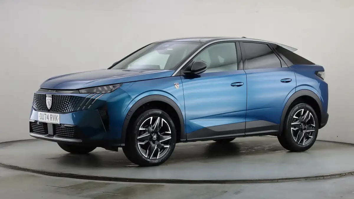 2024-peugeot-3008-suv-12-puretech-gt-136ps-hybrid-e-dsc6-big-14