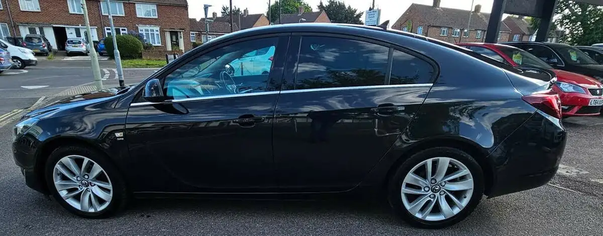 2016-vauxhall-insignia-20cdti-sri-nav-ss-big-3