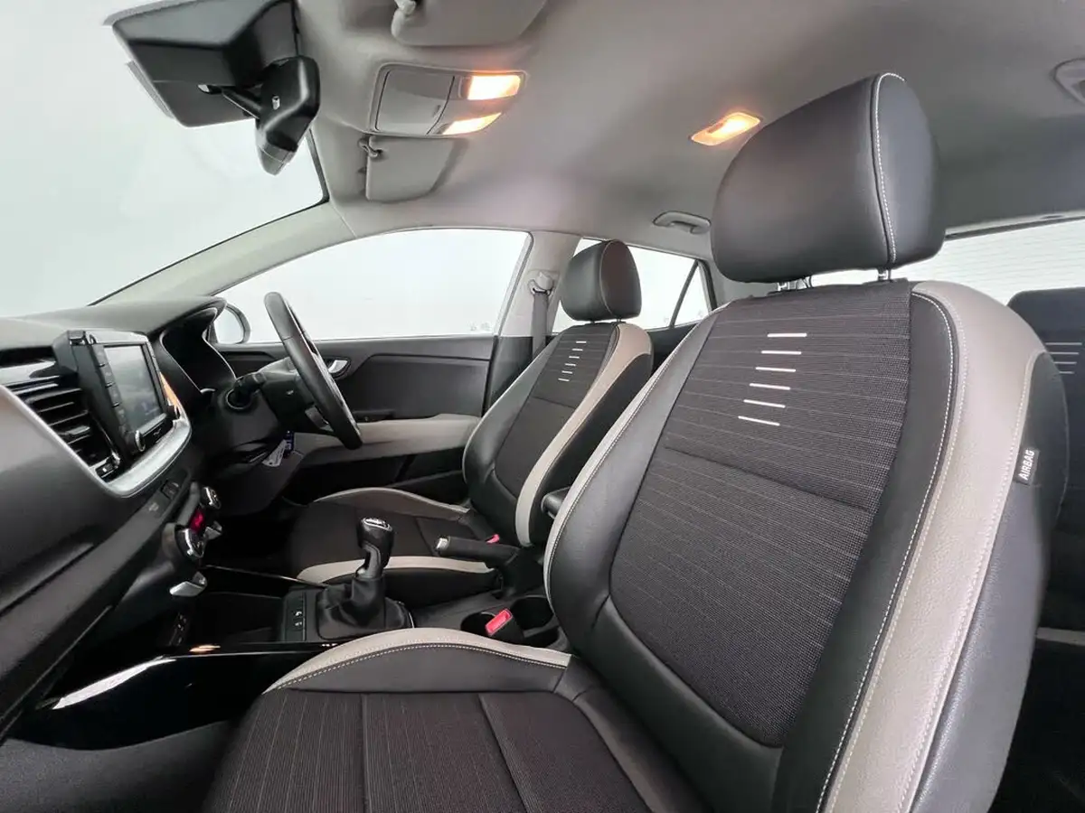 2019-kia-stonic-10-t-gdi-3-big-13