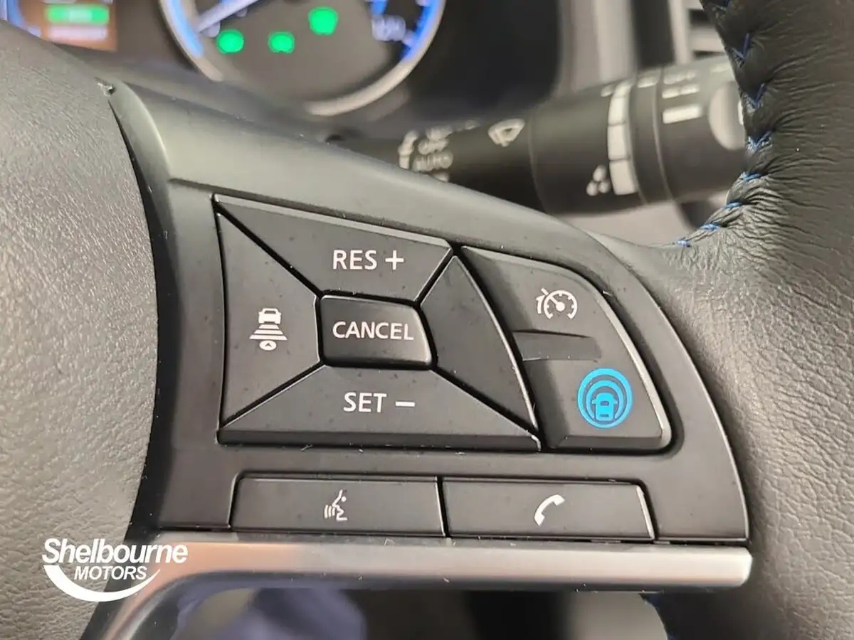 2023-nissan-leaf-e-tekna-39kwh-big-29