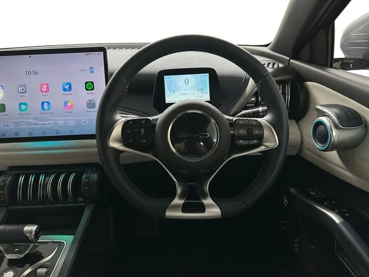 2024-byd-atto-3-e-design-big-16