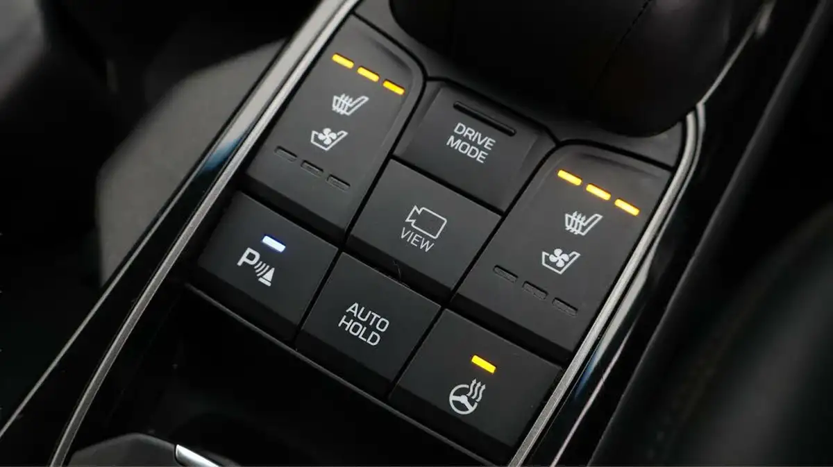 2020-hyundai-ioniq-e-premium-se-electric-100kw-big-29