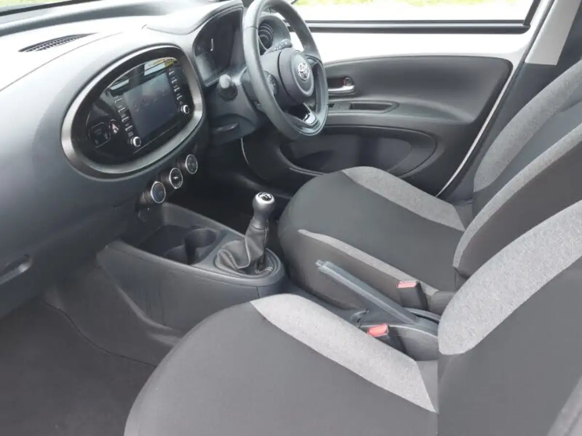 2023-toyota-aygo-x-10-vvt-i-pure-big-4