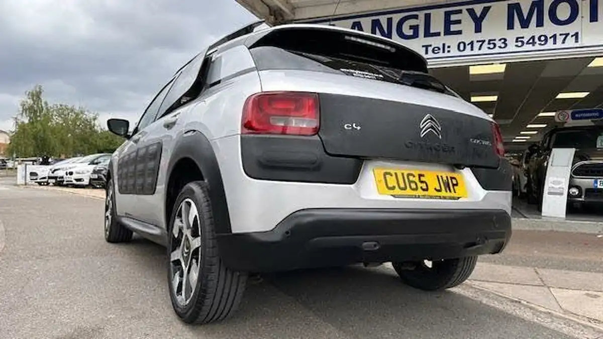 2016-citroen-c4-cactus-12-puretech-flair-82ps-ss-etg-big-5