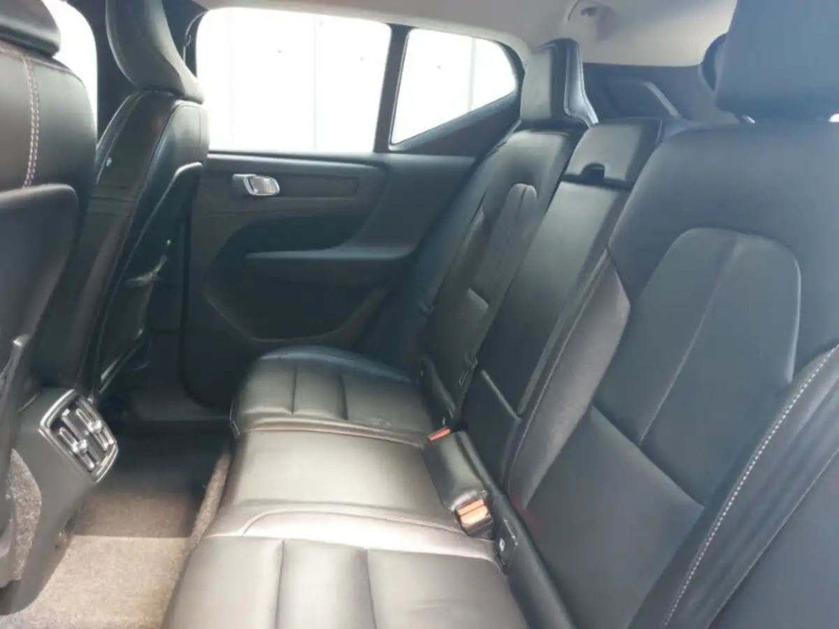 2020-volvo-xc40-15-t3-inscription-big-5