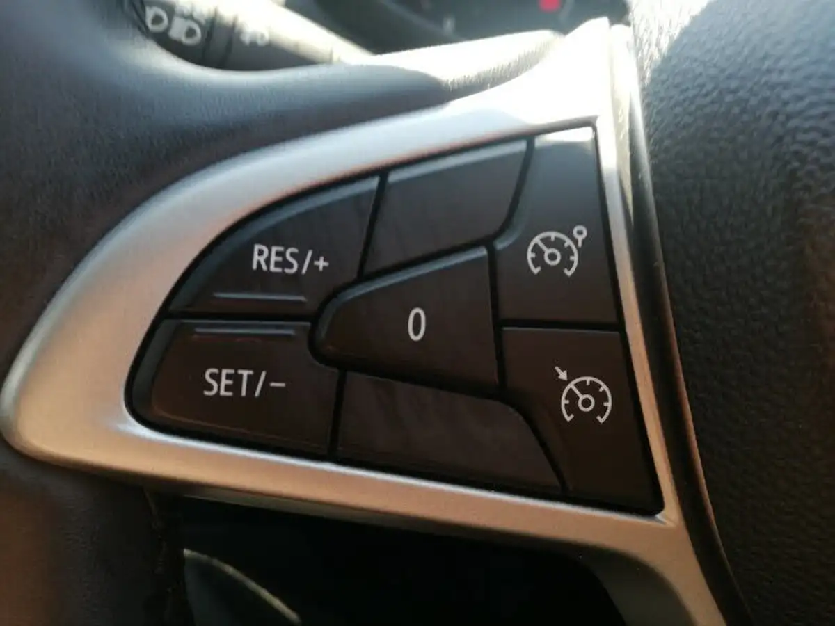 2024-dacia-sandero-stepway-10-tce-extreme-90bhp-big-11