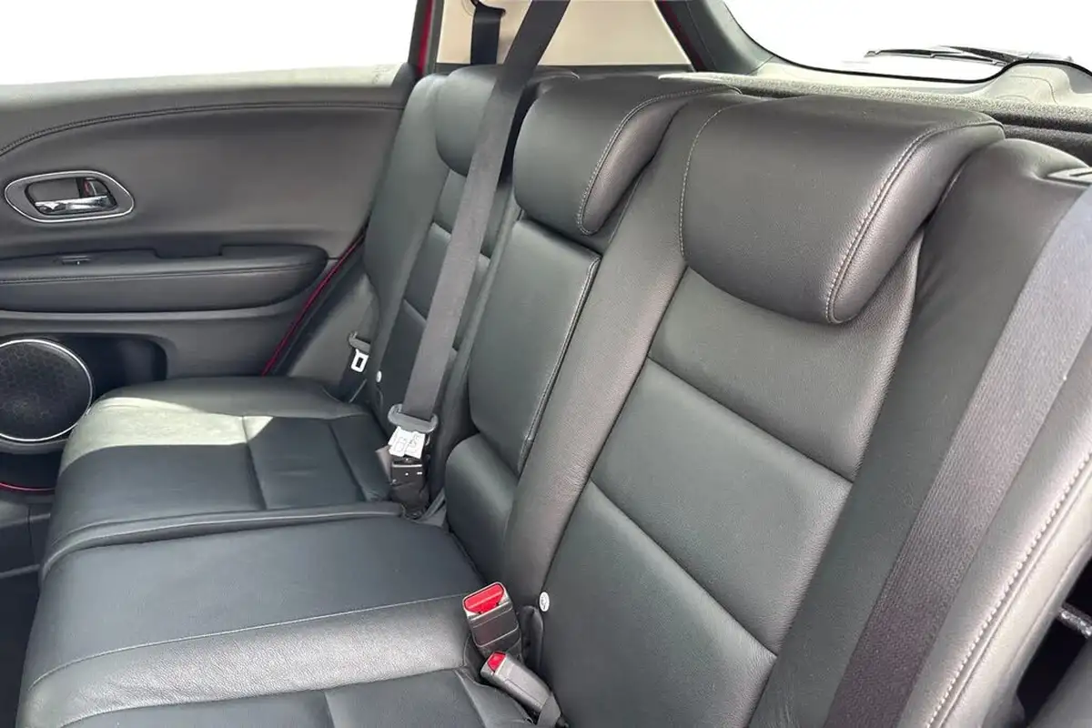 2016-honda-hr-v-15-i-vtec-ex-big-17