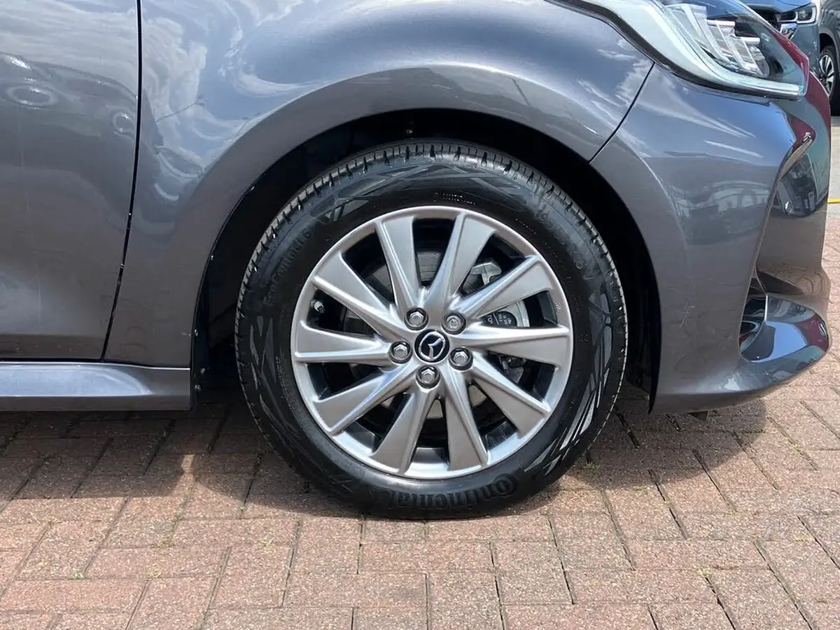 2022-mazda-mazda2-15-select-big-7