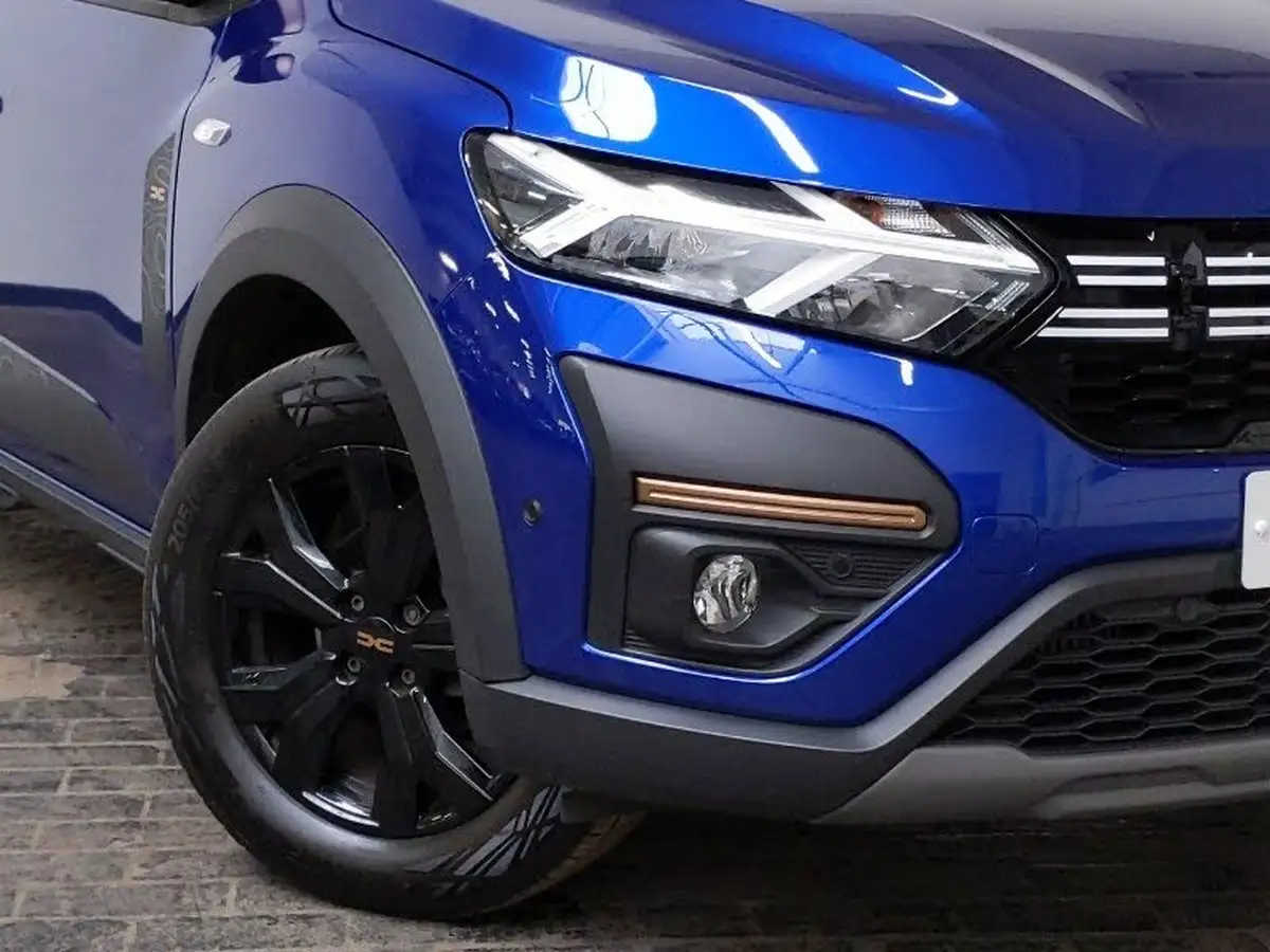 2024-dacia-sandero-stepway-10-tce-extreme-90bhp-big-8