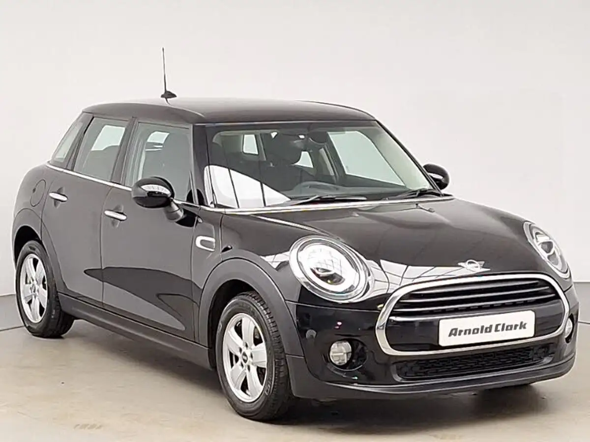 2019-mini-cooper-15-cooper-classic-hatchback-5d-big-0