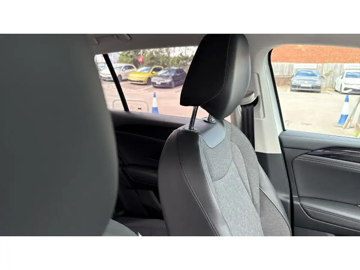 2025-volkswagen-tiguan-15-etsi-match-150ps-big-40