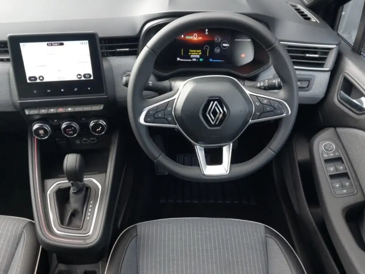 2024-renault-clio-16-techno-big-6
