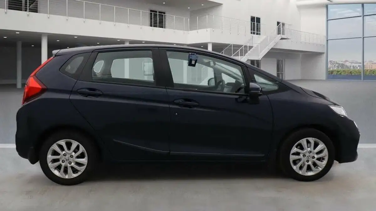 2019-honda-jazz-13-i-vtec-se-navi-big-4