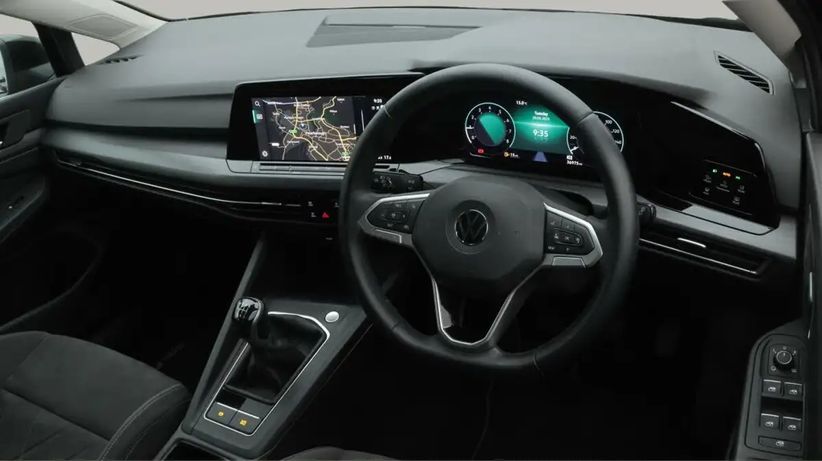 2021-volkswagen-golf-15-tsi-style-150ps-hatchback-big-9