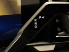 2025-renault-megane-e-tech-e-iconic-small-22