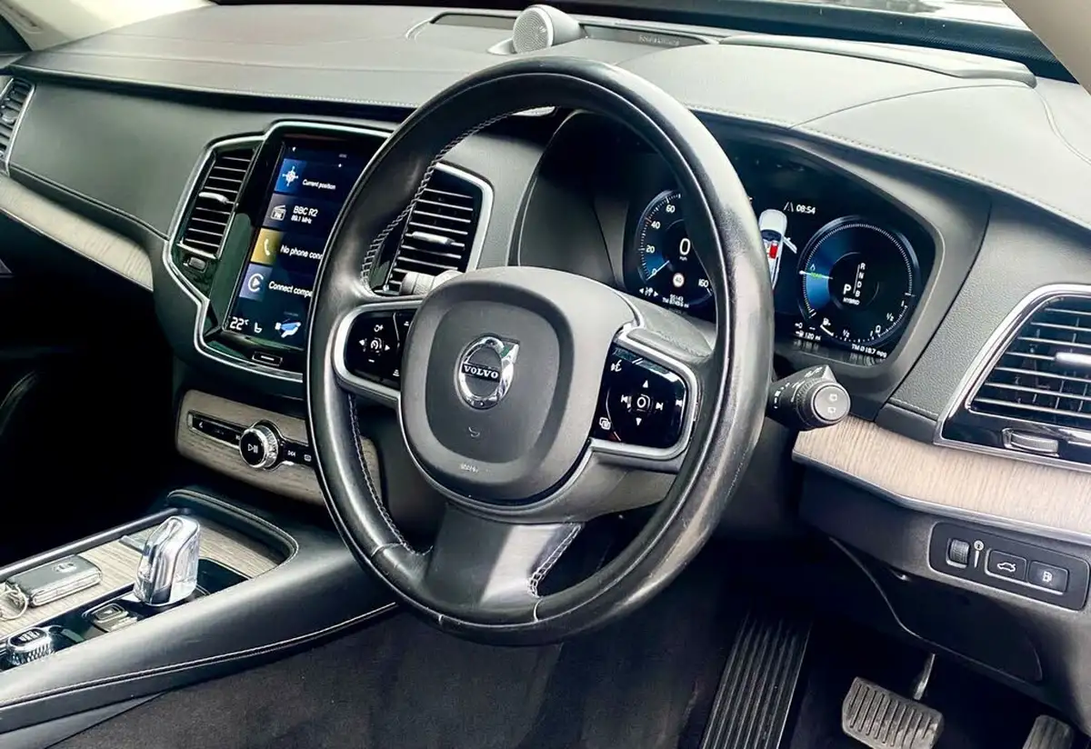 2019-volvo-xc90-20-t8-inscription-pro-384bhp-ss-big-13
