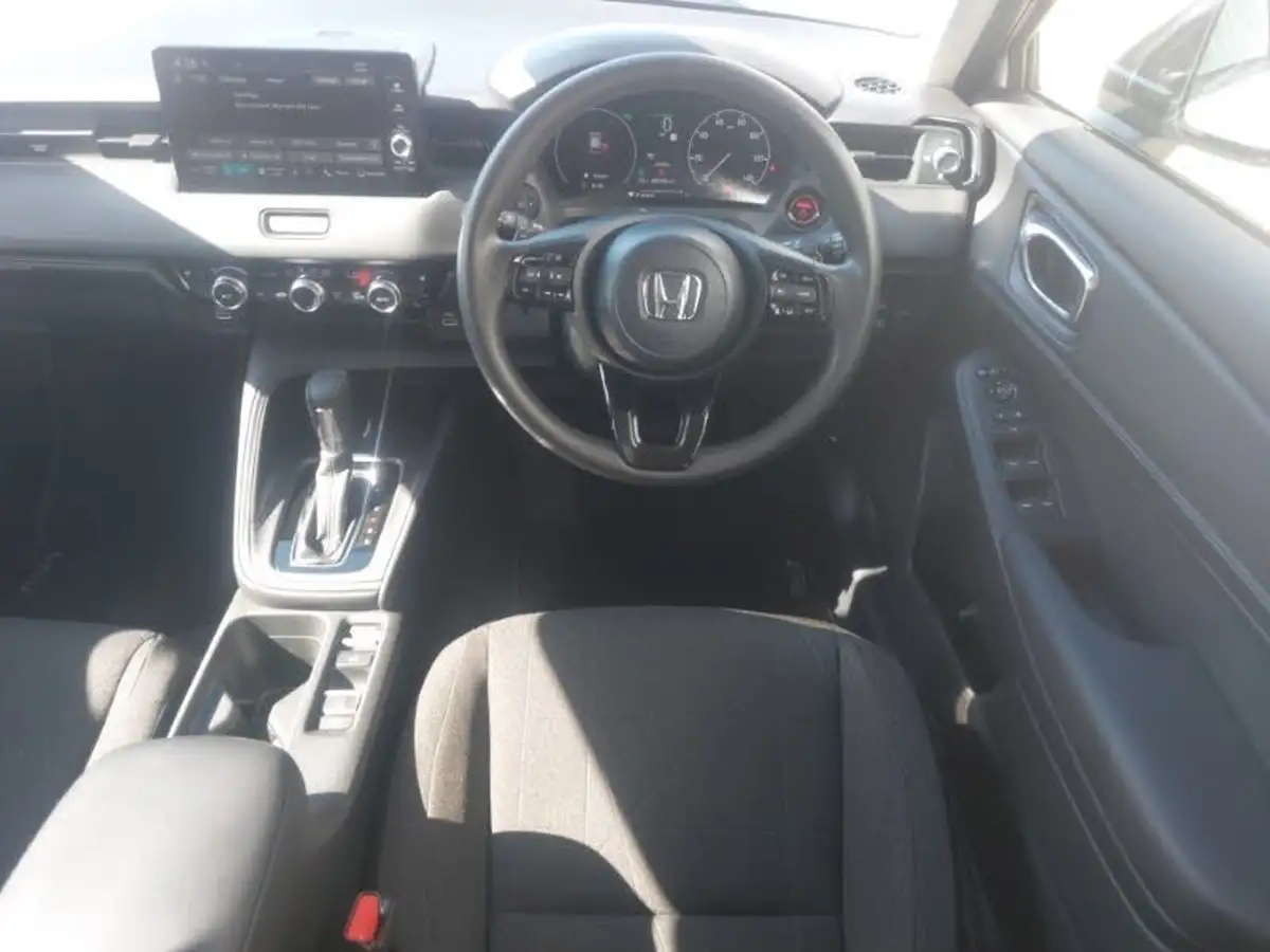 2024-honda-hr-v-15-i-mmd-elegance-big-6