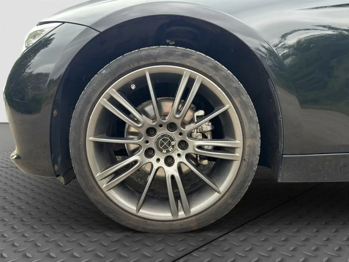 2015-bmw-3-series-15-318i-sport-saloon-4d-big-22