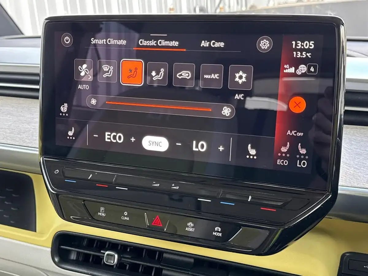 2024-volkswagen-idbuzz-e-style-standard-big-22