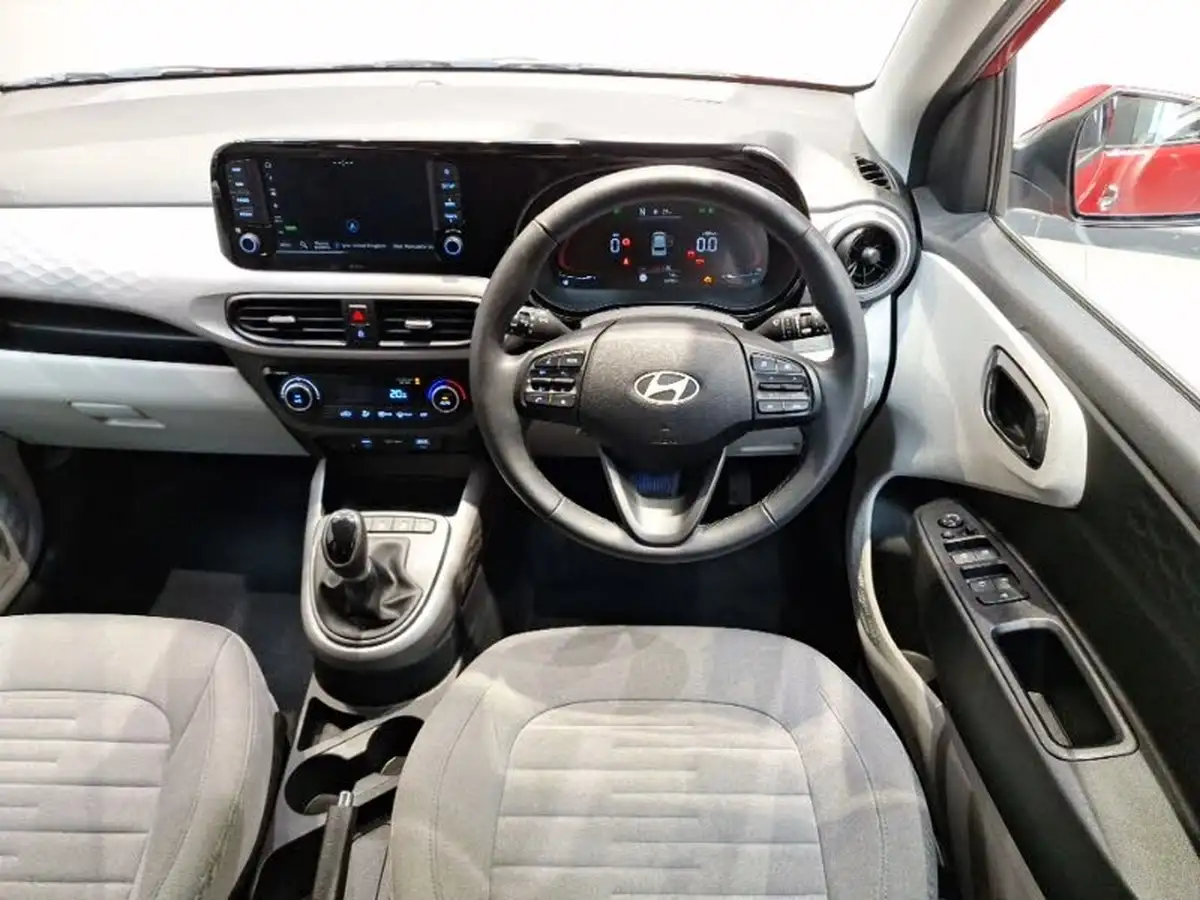 2024-hyundai-i10-10-premium-63ps-auto-big-6