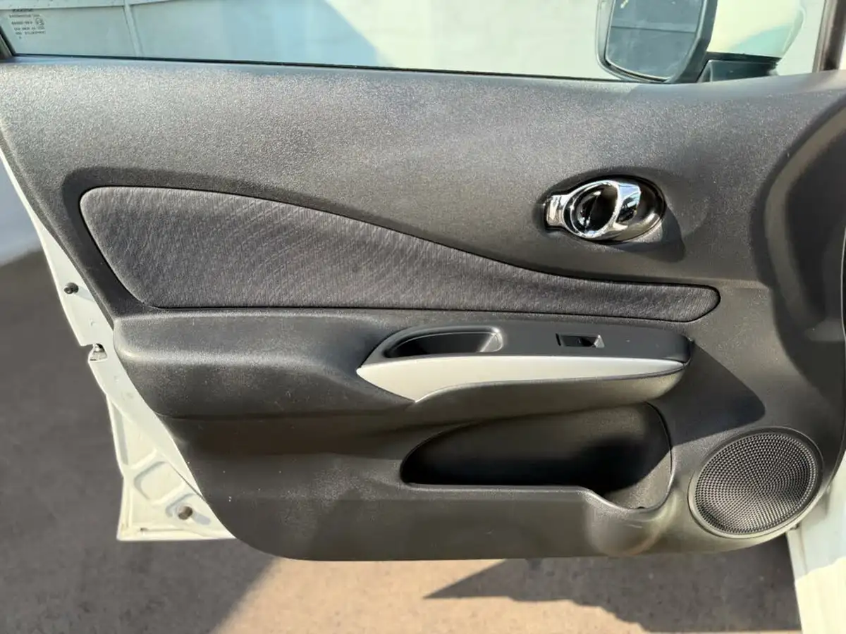 2014-nissan-note-12-tekna-cvt-big-18