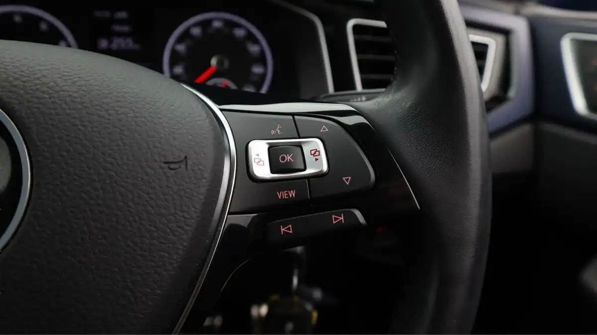 2020-volkswagen-polo-10-tsi-united-big-26