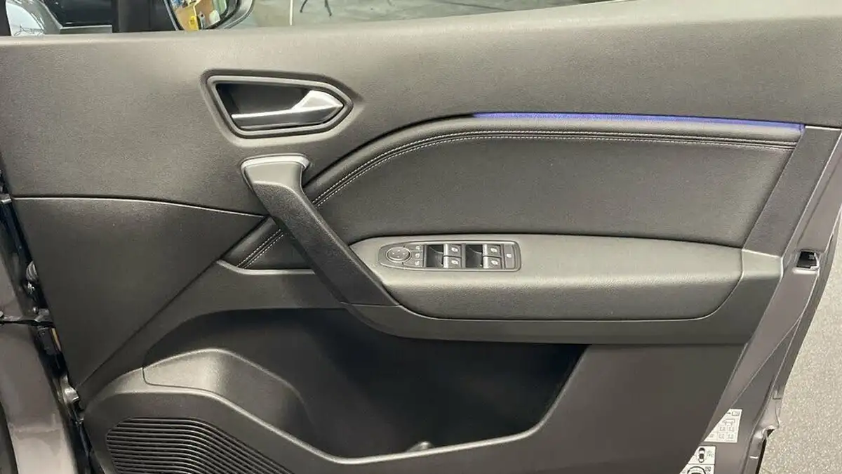 2023-renault-captur-16-techno-160ps-plug-in-big-24