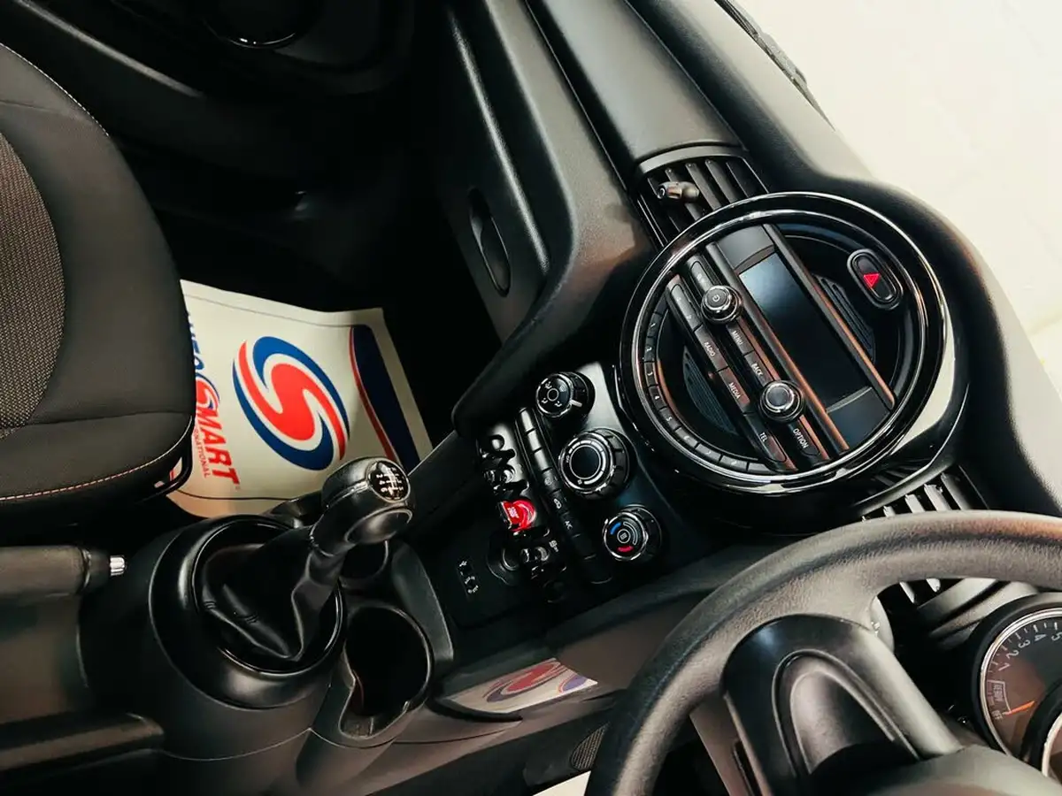2017-mini-cooper-12-one-3d-big-17