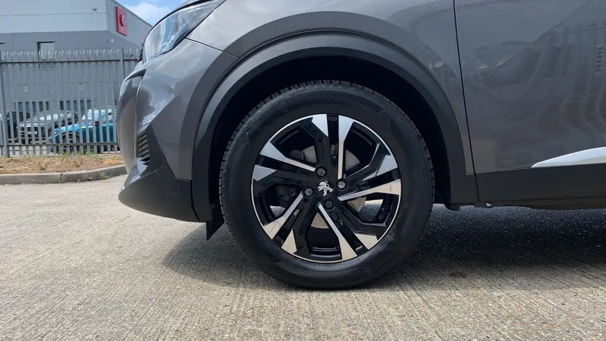 2021-peugeot-2008-suv-12-puretech-allure-130bhp-eat8-big-13
