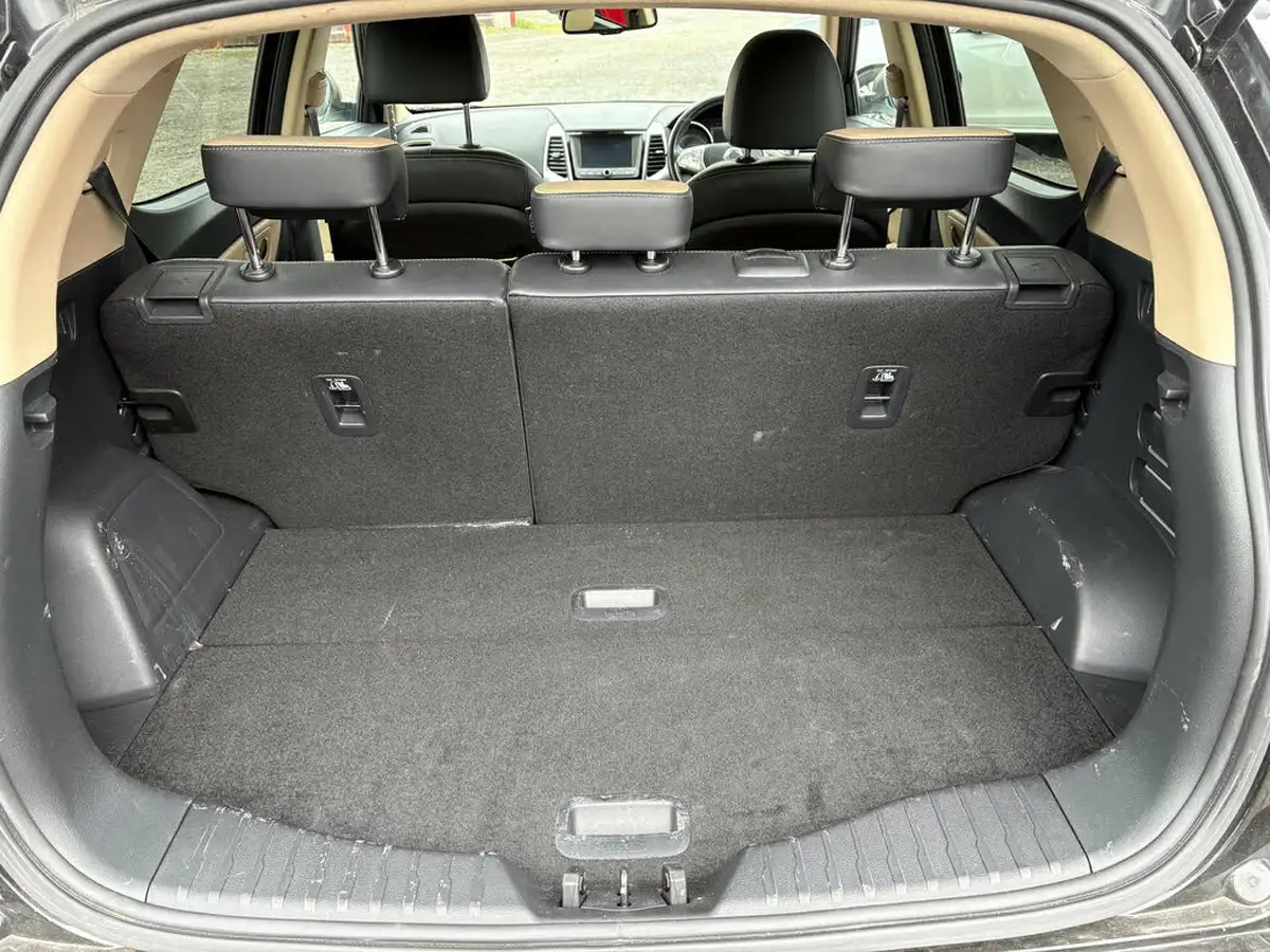 2019-kgm-ssangyong-tivoli-16td-elx-red-packblack-auto-big-3