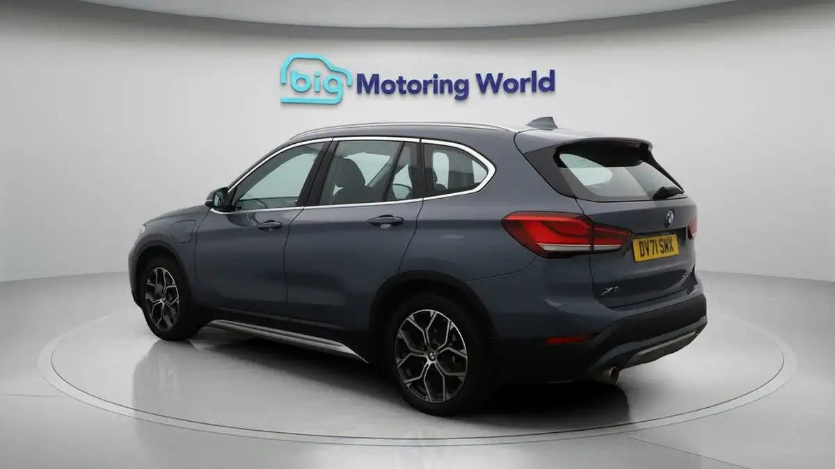 2021-bmw-x1-15-xdrive-25e-phev-xline-big-5