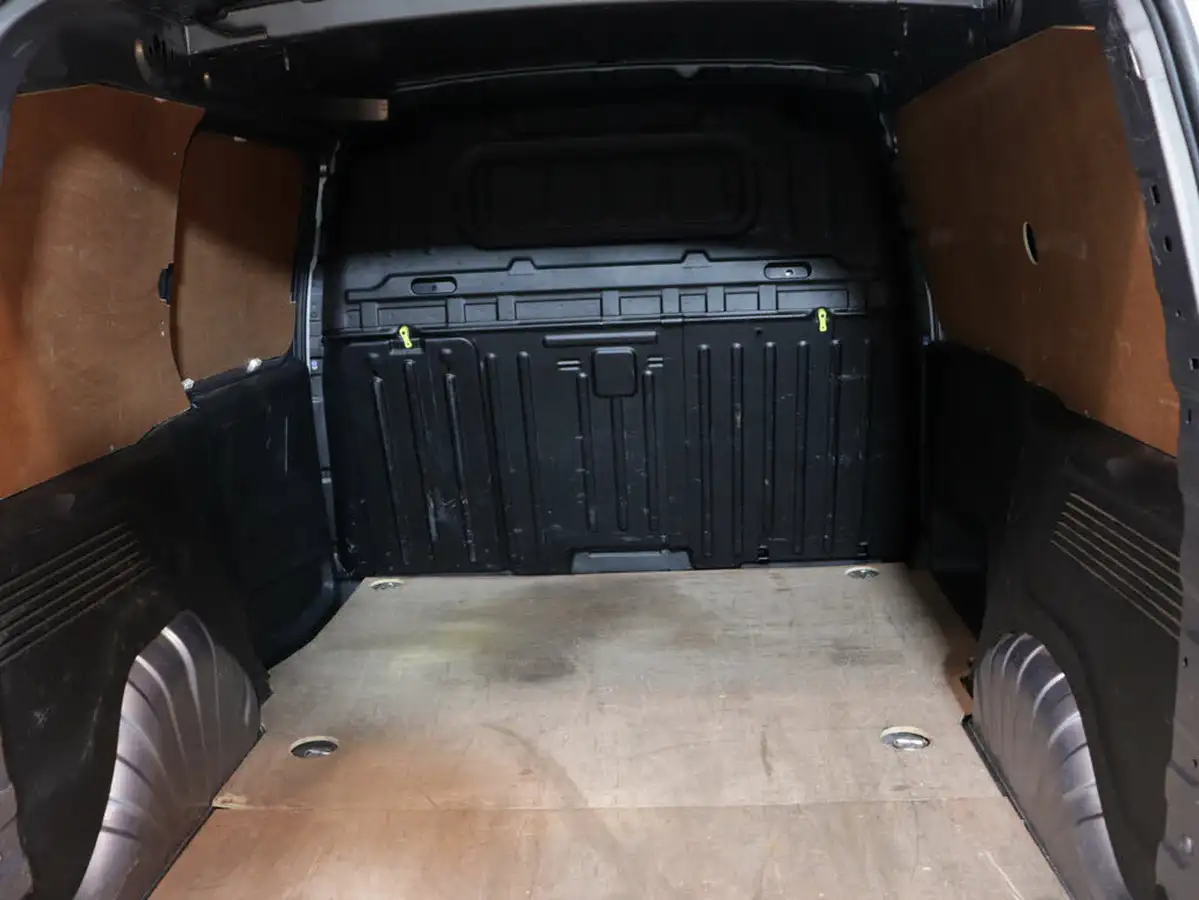 2021-vauxhall-combo-15cdti-griffin-2000-big-42