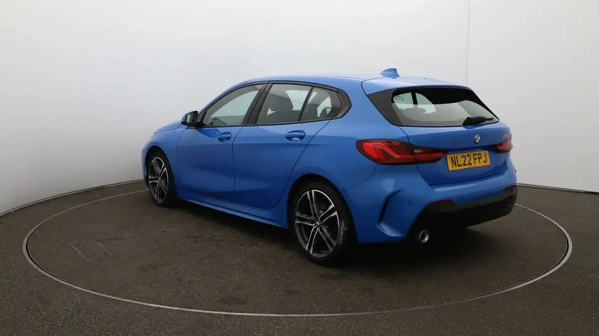 2022-bmw-1-series-15-118i-m-sport-lcp-big-55