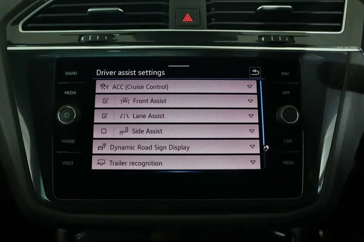 2020-volkswagen-tiguan-15-tsi-r-line-big-56