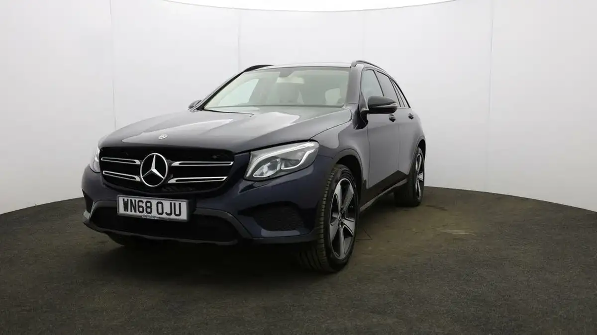 2018-mercedes-benz-glc-class-21d-glc220d-urban-edition-big-32