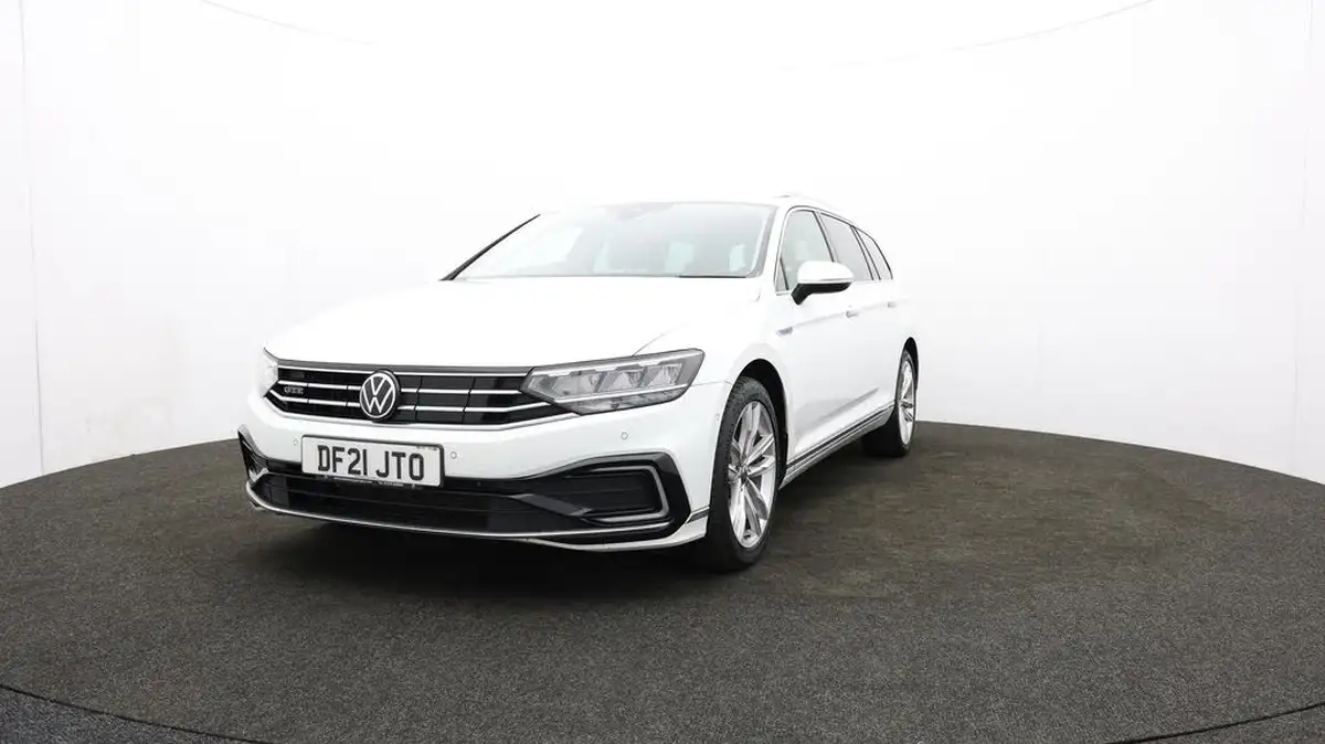 2021-volkswagen-passat-14-tsi-gte-estate-5d-big-60