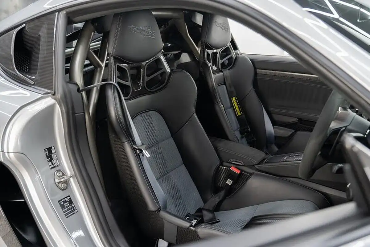 2023-porsche-cayman-718-40-cayman-gt4-rs-big-25
