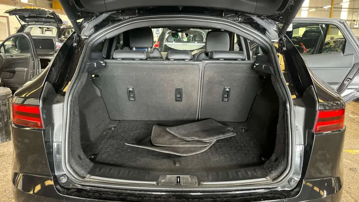 2019-jaguar-e-pace-20-i4d-r-dynamic-hse-180ps-big-8