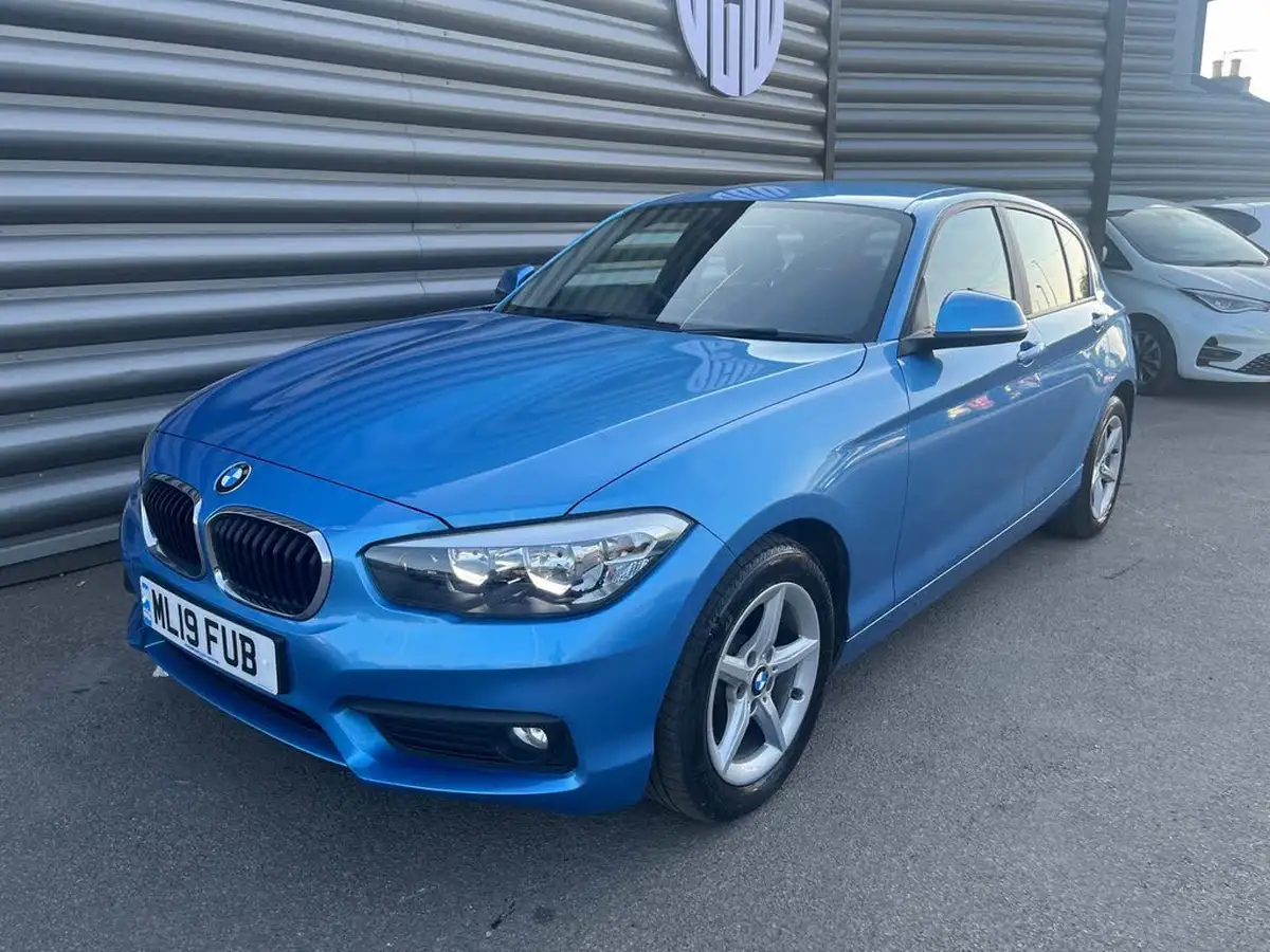 2019-bmw-1-series-15-118i-se-138bhp-5d-big-4
